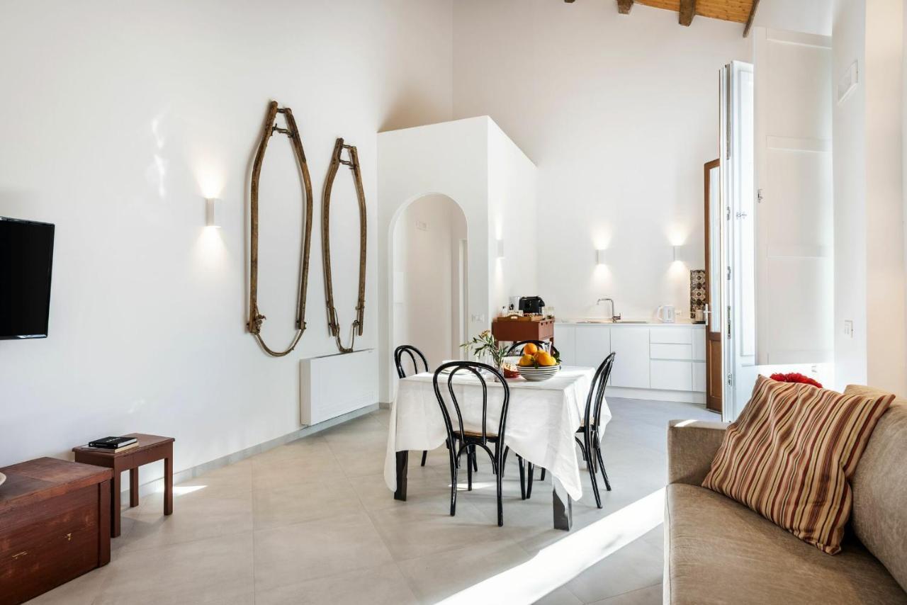 Villa Angelina - Charming Rooms & Apartments Trapani Extérieur photo